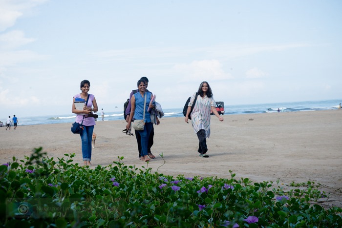 Nijugrapher-Bookworm-Bookworm_Beach_Day_Port-DSC_3615-3