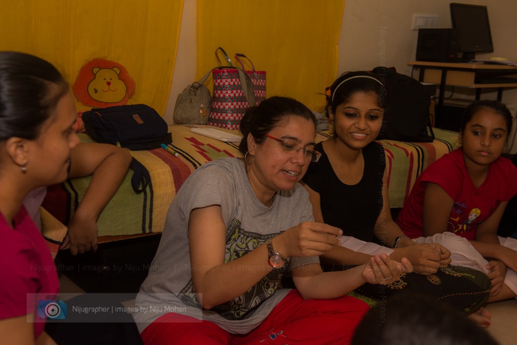 Nijugrapher-Bookworm-Night_in_the_Library - 15 - DSC_1144